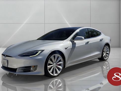 Used 2016 Tesla Model S P100D image 2