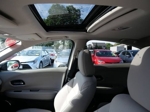 Used 2016 Honda HR-V EX-L image 11