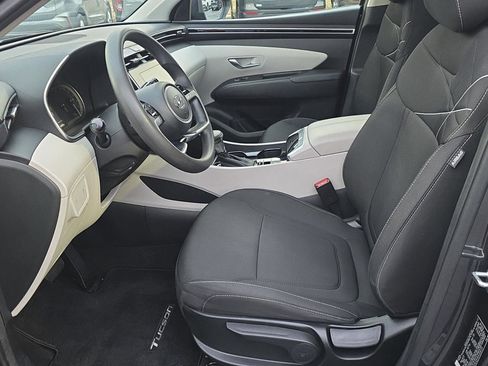 Used 2024 Hyundai Tucson SE image 15