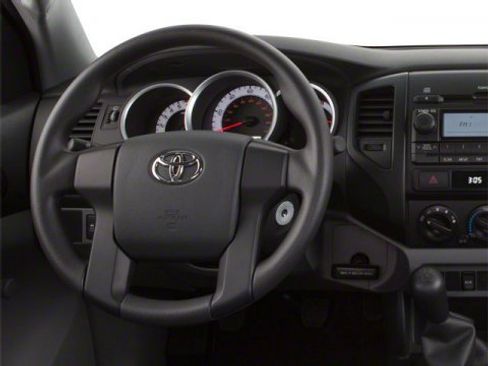 Used 2013 Toyota Tacoma 4x4 Regular Cab image 6