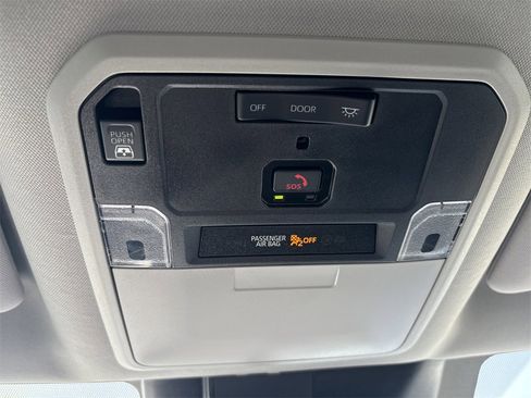 Used 2024 Toyota Tundra Limited image 37