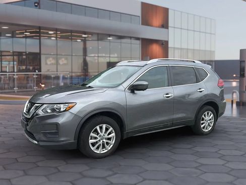 Used 2017 Nissan Rogue SV AWD/4WD image 2