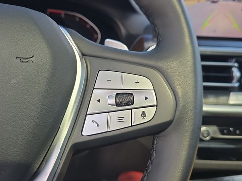 Used 2025 BMW X4 xDrive30i image 22