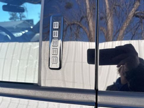 Used 2018 Ford F150 King Ranch image 10