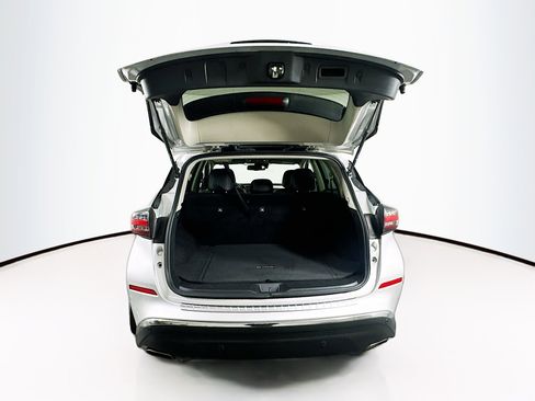 Used 2024 Nissan Murano SV image 27