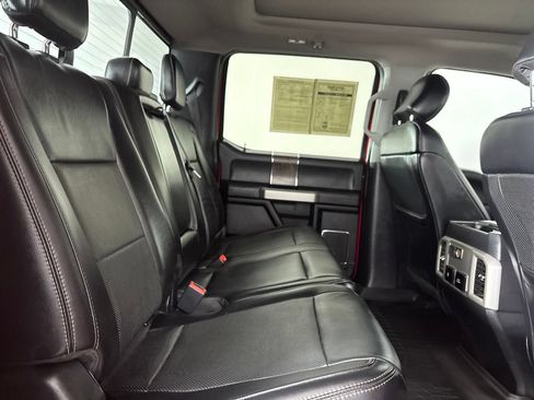 Used 2019 Ford F250 Lariat w/ Lariat Ultimate Package AWD/4WD image 26