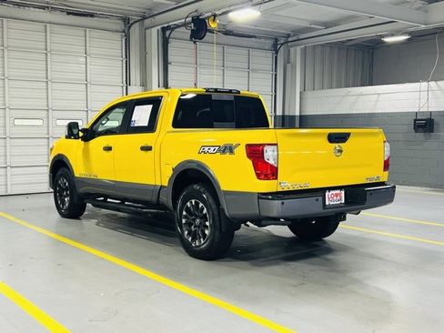 Used 2018 Nissan Titan PRO-4X w/ Pro-4x Convenience Package image 15