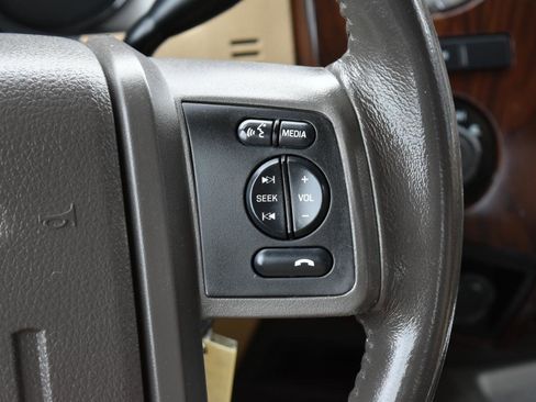 Used 2015 Ford F250 Lariat w/ Chrome Package AWD/4WD image 18