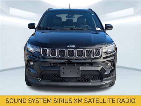 Certified 2024 Jeep Compass Latitude image 10