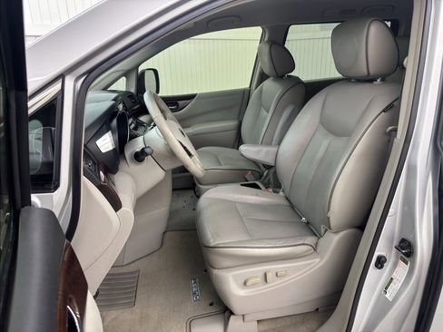 Used 2013 Nissan Quest SV w/ Leather Pkg image 9
