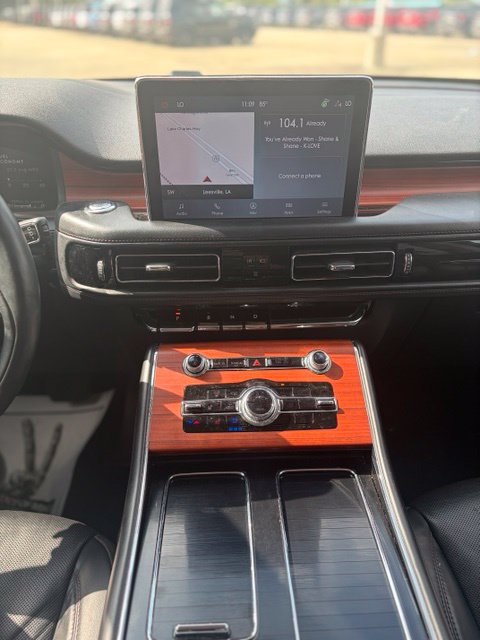 Used 2023 Lincoln Aviator Reserve w/ Equipment Group 201A AWD/4WD image 29