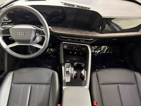 Used 2025 Audi Q5 Premium Plus w/ Premium Plus AWD/4WD image 12