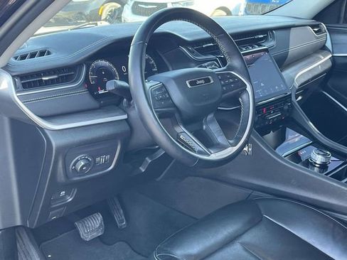 Used 2022 Jeep Grand Cherokee L Limited image 12