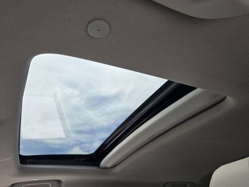 Used 2023 Honda CR-V EX-L image 17