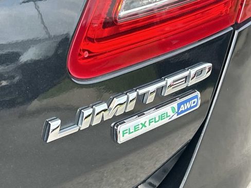 Used 2015 Ford Taurus Limited AWD/4WD image 12