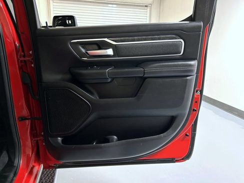 Used 2019 RAM 1500 Big Horn AWD/4WD image 17