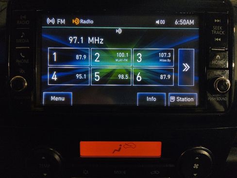 Used 2020 Mitsubishi Mirage ES FWD image 25