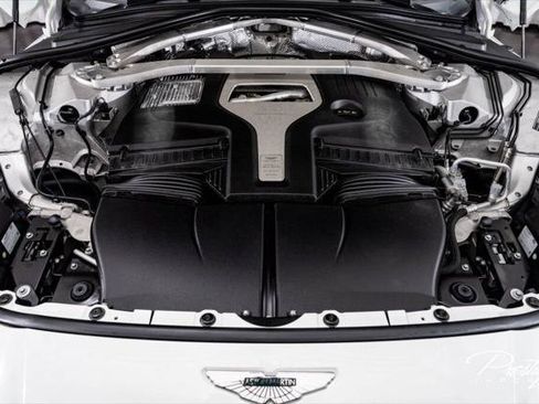 Used 2021 Aston Martin DBX AWD/4WD image 7