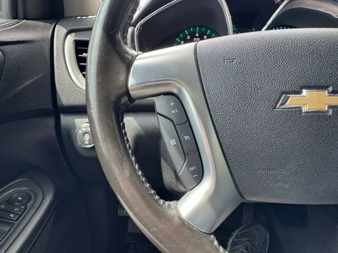 Used 2017 Chevrolet Traverse LT FWD image 29