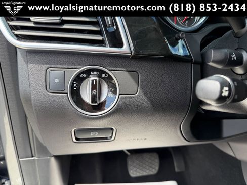 Used 2018 Mercedes-Benz GLS 550 4MATIC image 25