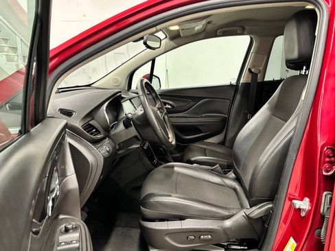 Used 2019 Buick Encore Preferred FWD image 17