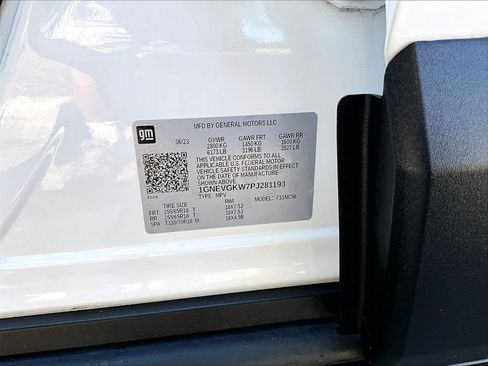 Used 2023 Chevrolet Traverse LT AWD/4WD image 35
