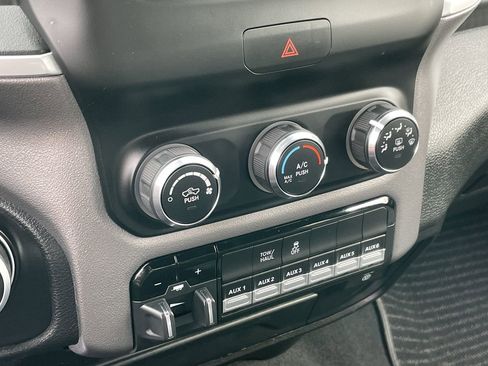 Used 2024 RAM 3500 Big Horn image 18