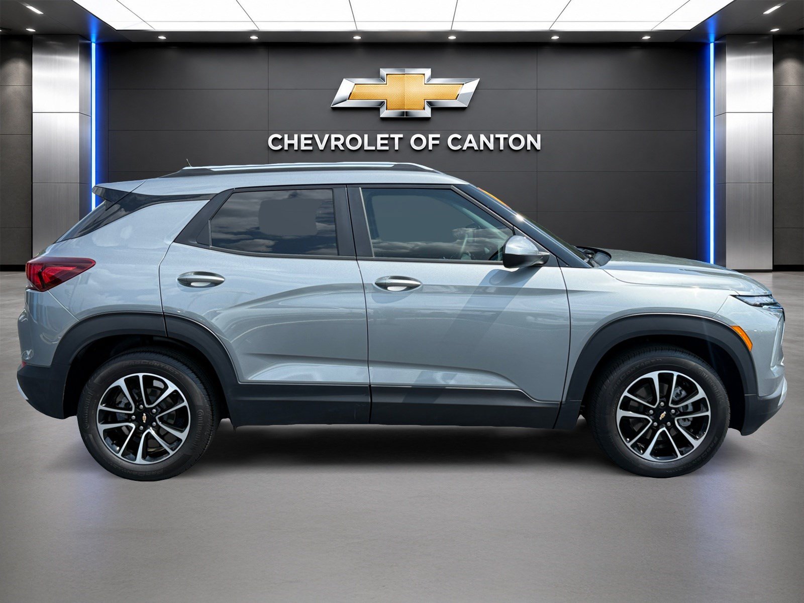 Used 2026 Chevrolet TrailBlazer LT w/ Convenience Package FWD image 4