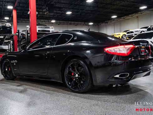 Used 2011 Maserati GranTurismo S image 3