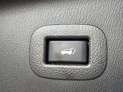 Used 2021 INFINITI QX80 Premium Select w/ All-Season Package RWD image 19