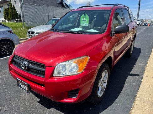 Used 2012 Toyota RAV4 FWD w/ Upgrade Value Pkg image 2