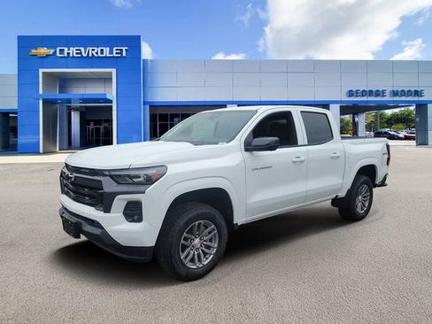 New 2026 Chevrolet Colorado LT w/ LT Convenience Package AWD/4WD image 2