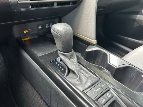 Used 2025 Toyota Camry LE FWD image 25