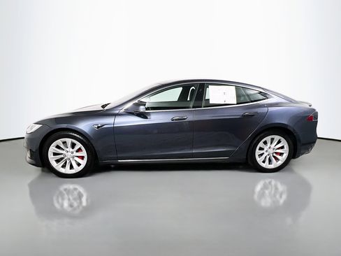 Used 2019 Tesla Model S Performance image 9
