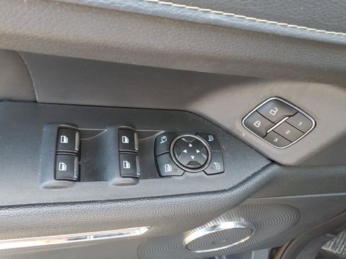Used 2024 Ford Expedition XLT AWD/4WD image 22