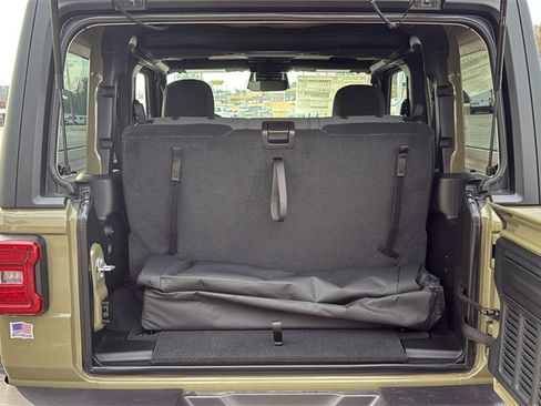 New 2026 Jeep Wrangler Rubicon w/ Technology Group image 11