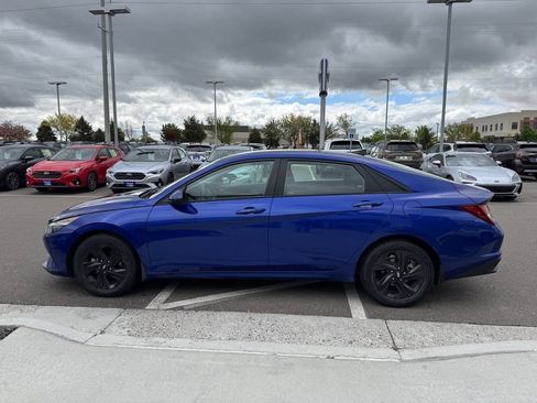 Used 2023 Hyundai Elantra SEL FWD image 4