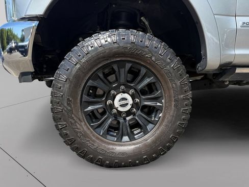 Used 2021 Ford F350 Lariat w/ Tremor Off-Road Package AWD/4WD image 16