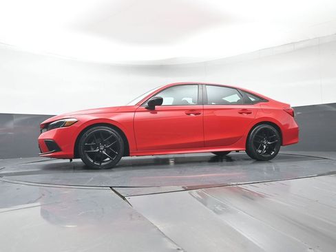 Used 2023 Honda Civic Sport image 25