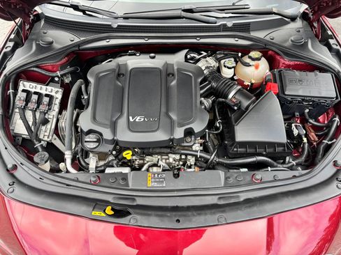 Used 2017 Buick LaCrosse Essence FWD image 7