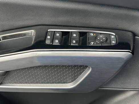 Certified 2023 Nissan Pathfinder SL image 21