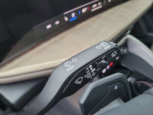 Certified 2025 Audi Q5 Premium Plus AWD/4WD image 30