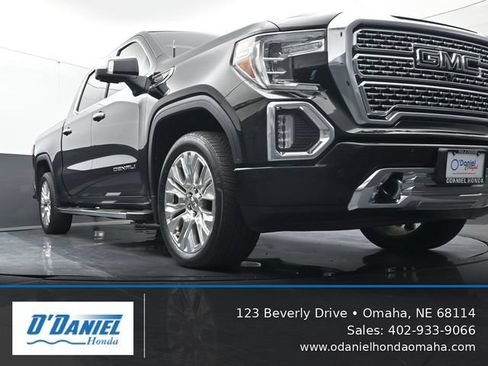 Used 2020 GMC Sierra 1500 Denali w/ Denali Premium Package AWD/4WD image 14