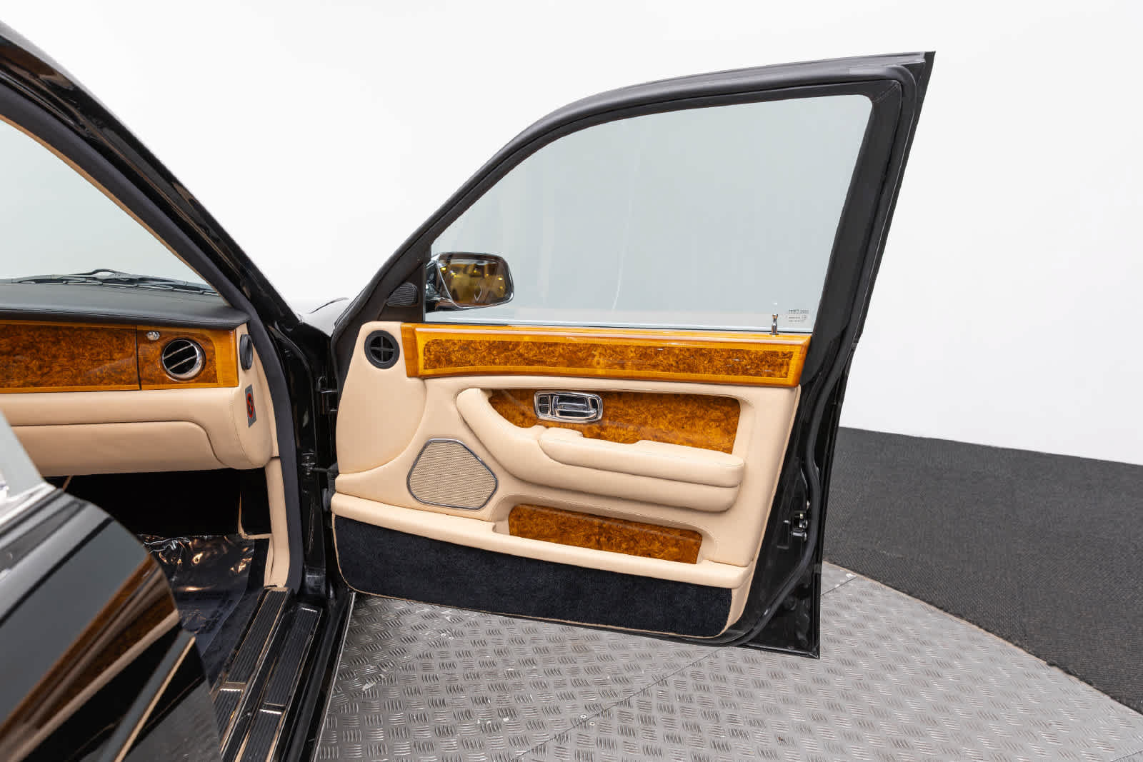 Used 2002 Rolls-Royce Silver Seraph RWD image 56