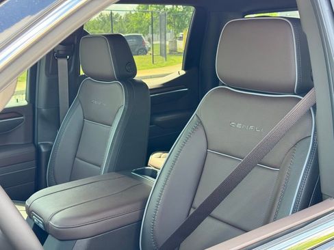 New 2025 GMC Sierra 1500 Denali image 16