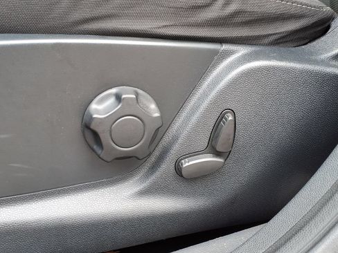 Used 2020 Ford EcoSport SE w/ SE Convenience Package FWD image 4