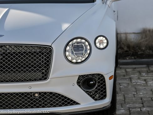 Used 2024 Bentley Continental GT Speed image 4