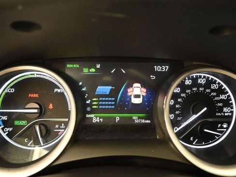Used 2022 Toyota Camry XLE w/ Cold Weather Package FWD image 23