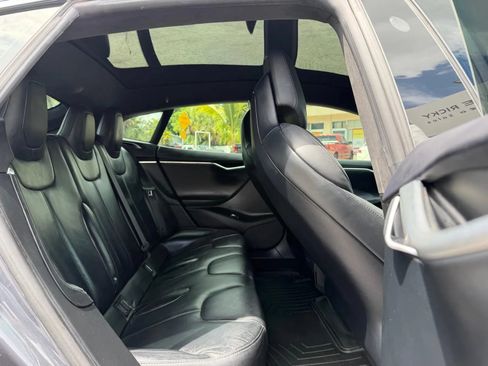 Used 2017 Tesla Model S 75 RWD image 24
