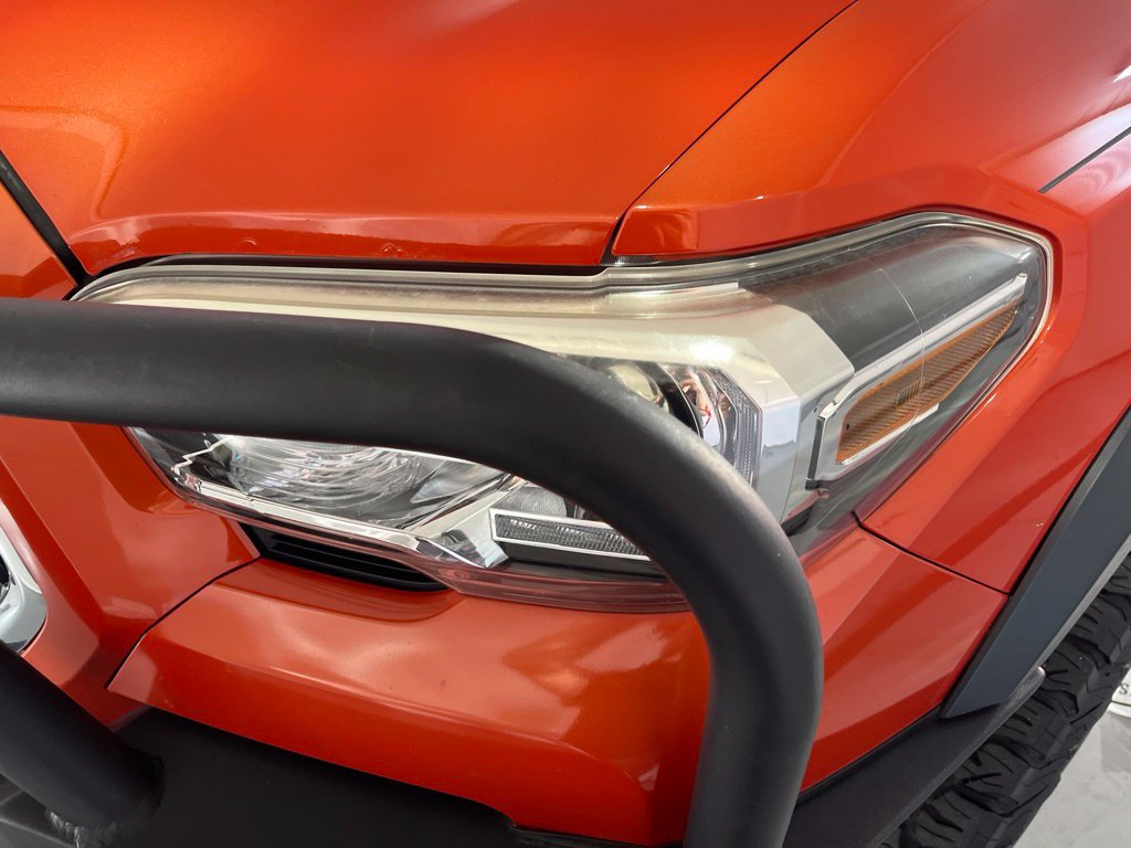 Used 2018 Toyota Tacoma TRD Off-Road AWD/4WD image 35